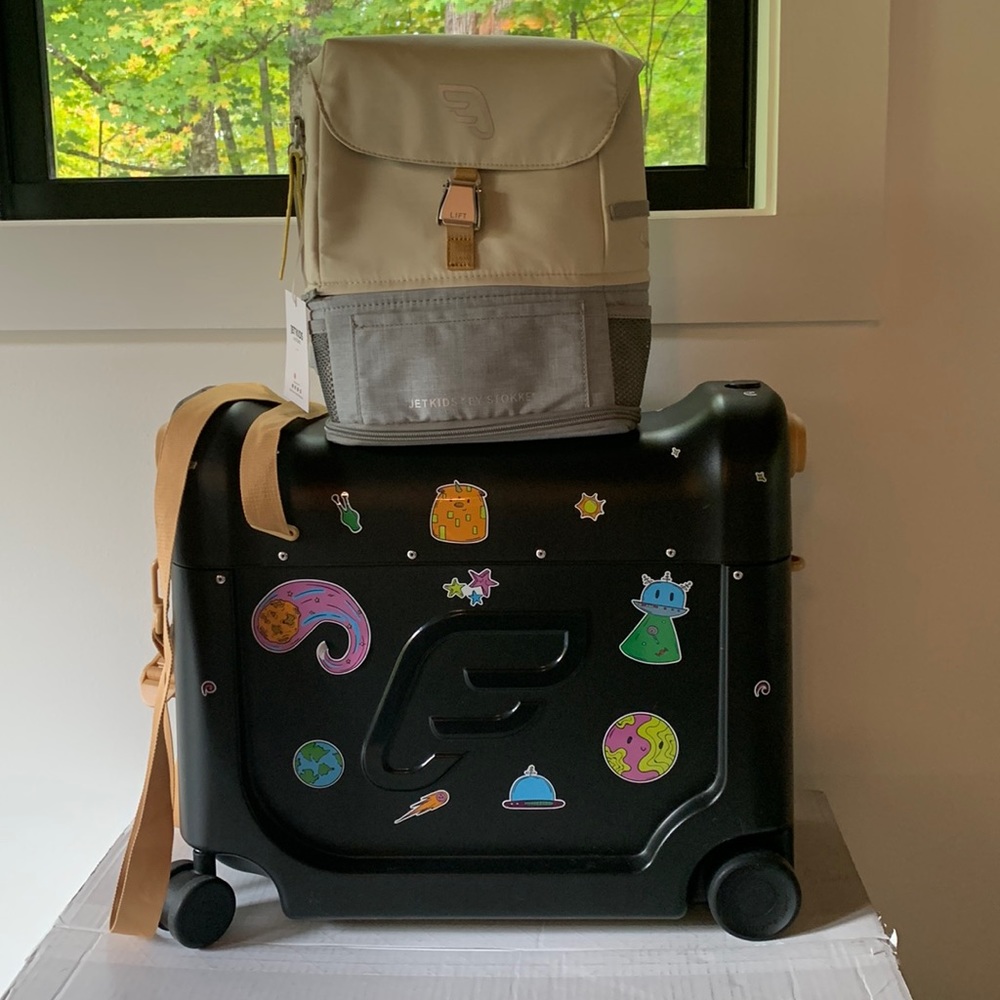 JetKids by Stokke Jet Kids black NWOT travel system with Backpack